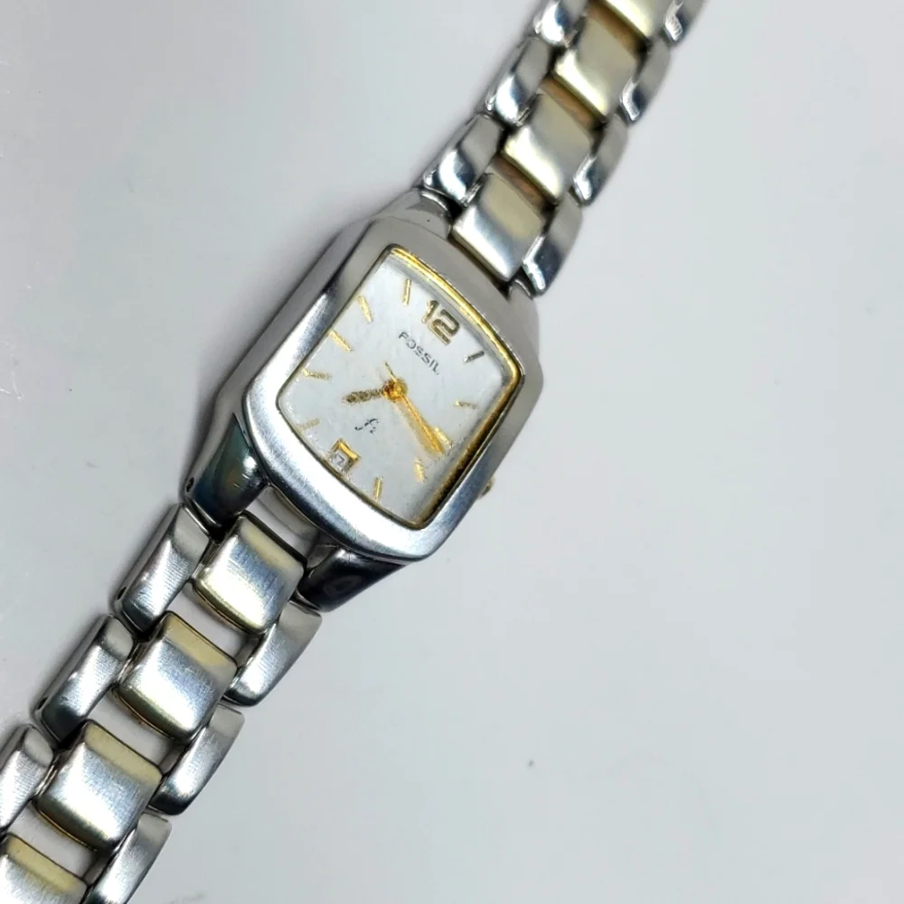 Vintage Fossil F² Watch ES9666 Two Tone Steel Wristband White Face Watch